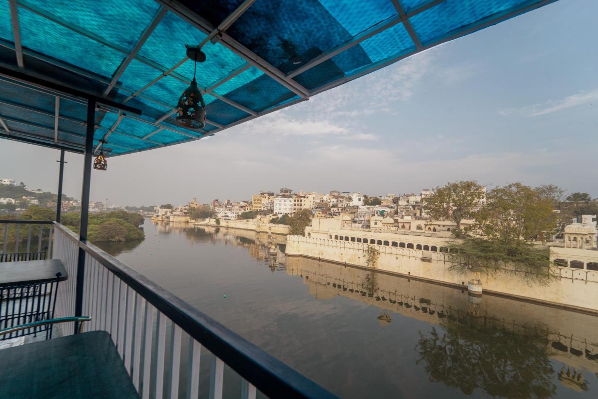 Venice View Hotel & Restaurant Udaipur Dış mekan fotoğraf