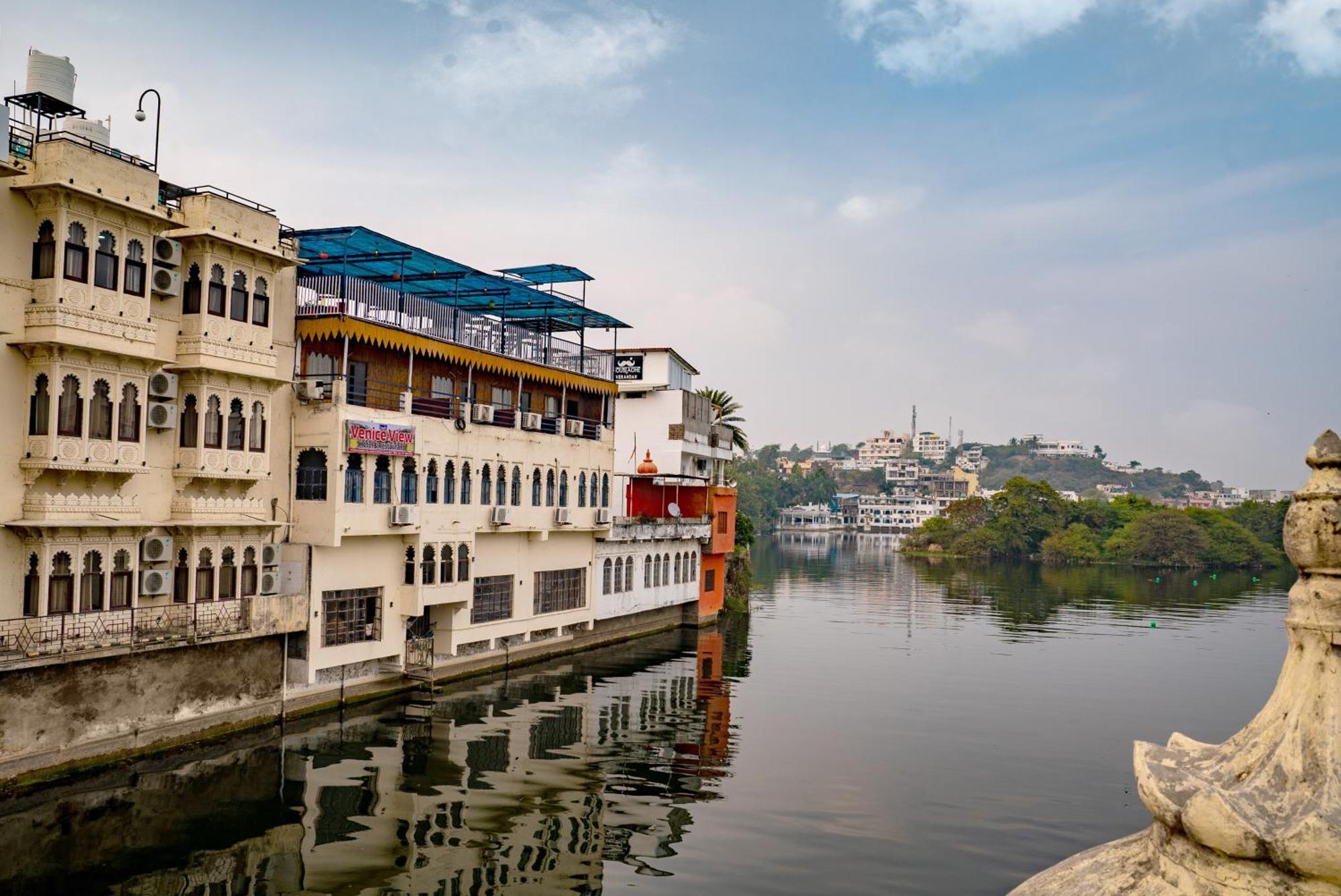Venice View Hotel & Restaurant Udaipur Dış mekan fotoğraf